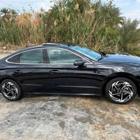 سوناتا موديل2024 بدون رقم  ماشيه19km اللون اسود  فول مواصفات شاشه  كام...