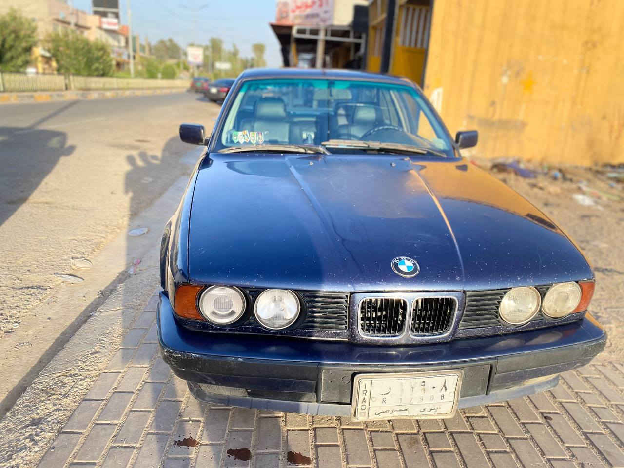السلام عليكم
BMW 

للبيع 

اصل 525 

شرط وضع شركه بلادي 

شرط لا صرف ولانفخ 

شرط التحويل سياره بسمي 

غرفه جلد نضيفه حيل 
محرك كبس كير عادي

سياره وضع شركه 

رقم نينوى 

موديل 94

***********

***********

مكان السياره جنوب الموصل حمام العليل
