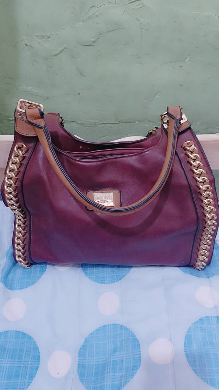 الجنط الاكبار على 5 الاصغار على الفين كاوية شعر  جديده ب10 مكاني كربلاء المراسله ع الخاص اغلب الجنط جدد غير مستخدمات


**إذا كنت صاحب هذا الإعلان وتريد حذفه لأي سبب، رجاءا أرسل رسالة إلى الدعم الفني**