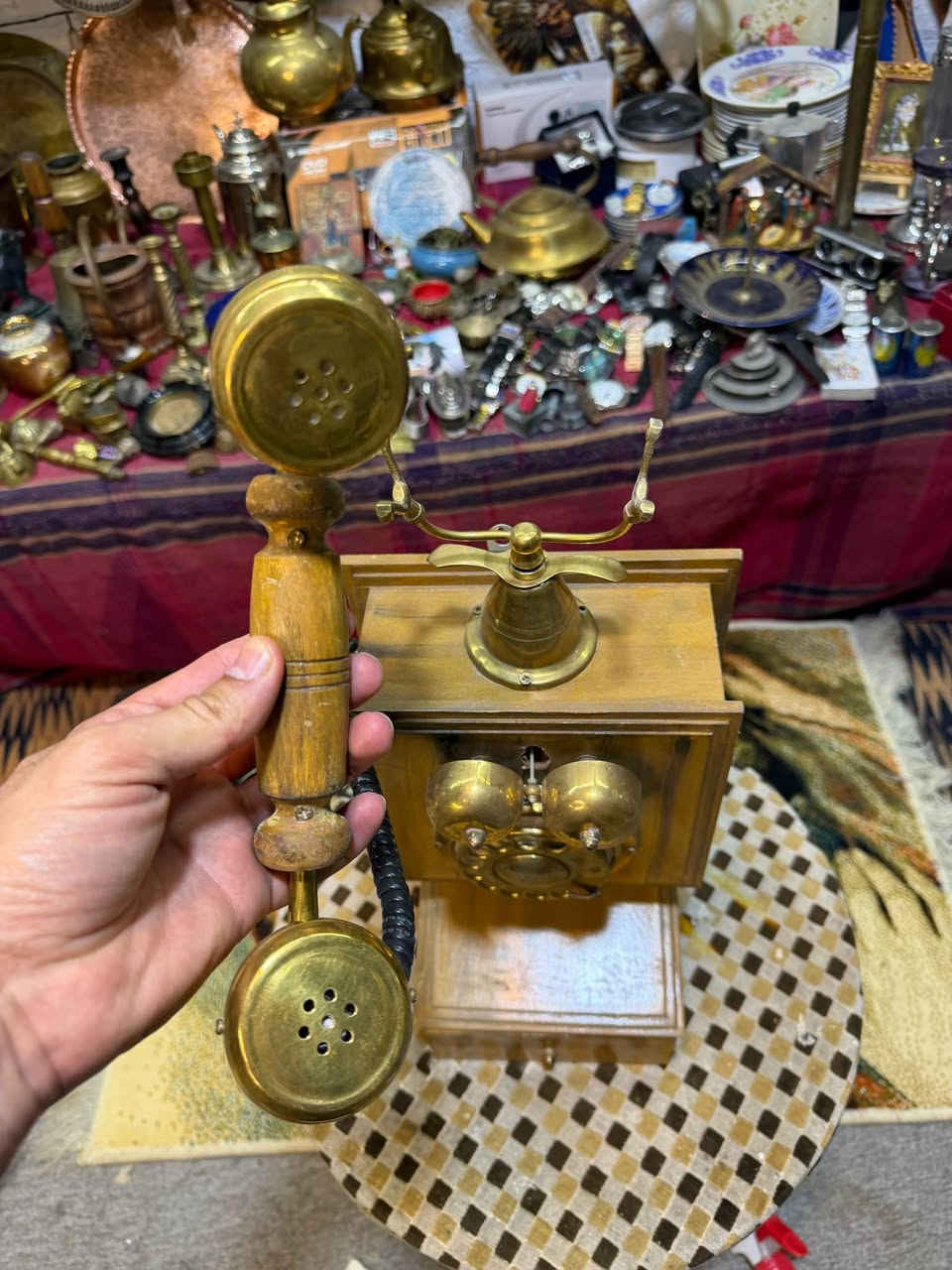 ته له فوني دروست كراوي هندي له سه ر كون موديلي راسته قينه ي اكه ريته وه بو سالي ١٩٢٧ له سليمانيم كه يان دن هه يه السليمانية, العراق


**إذا كنت صاحب هذا الإعلان وتريد حذفه لأي سبب، رجاءا أرسل رسالة إلى الدعم الفني**