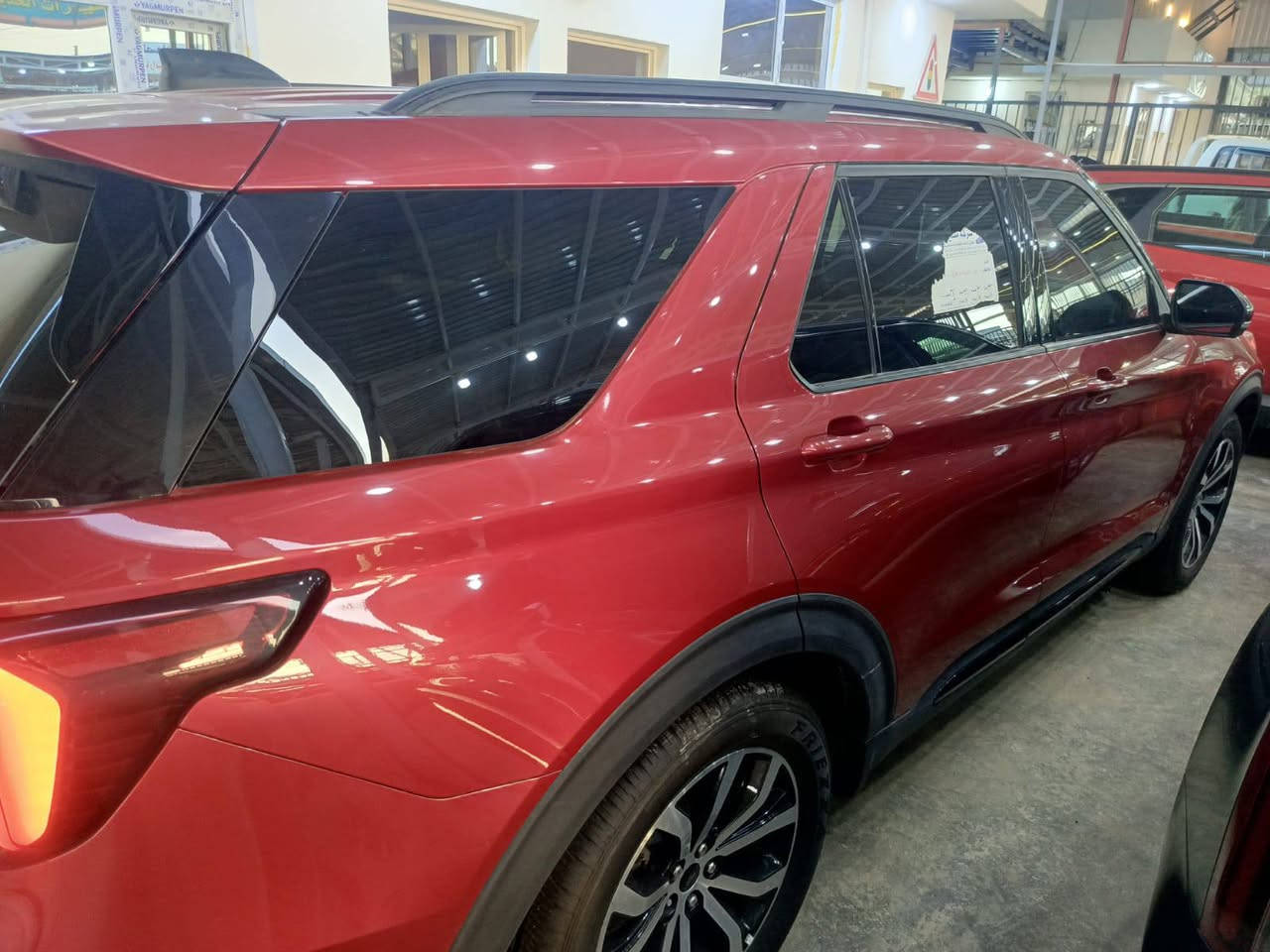 السلام عليكم
Ford Explorer ST_Line 2025
‎العداد : 15 الف مايل
‎ضرر:  ايرباكات طاكه 
بدون صبغ فقط دعائمه مصبوغه
الكشر مكفول وشواصي مكفوله 
‎سیارة تعتبر کلین و زیرو بدون داخل✅
‎ 

‎بالمواصفات ST Line اكسبلوره

‎٤کامیرا 360
‎شاشە کبیر 
‎کیج ديجيتال
‎وایرلیس جارج 
‎بصمة تشغيل
‎بصمة ابواب
(Remote Stat)
‎صندوق شفط كهربائي
‎رادار امامي (تحديد مسار)
‎رادار جانبي (نقاط عمياء)
‎رادار خلفي (التحذير من الاصطدام)
‎استيرن تدفئة
‎كشنات جلد و شامو vip
‎كشنات تدفئة
‎هاند بريك بصمة
Auto Stat
Auto Stop
‎حساسات امامية+خلفية
(Navigaton)
‎مانع انزلاق
السعر 295 بيها مجال 
بدون لوحات
السياره داخله بسمي تحويل موباشر
‎‏‎ مکان سیارة بغداد
‎‏‎سیارة بدون رقم تترقم بغداد 
‎‏‎‏‎للاتصال والاستفسار
‎
‎☎️***********
‎
