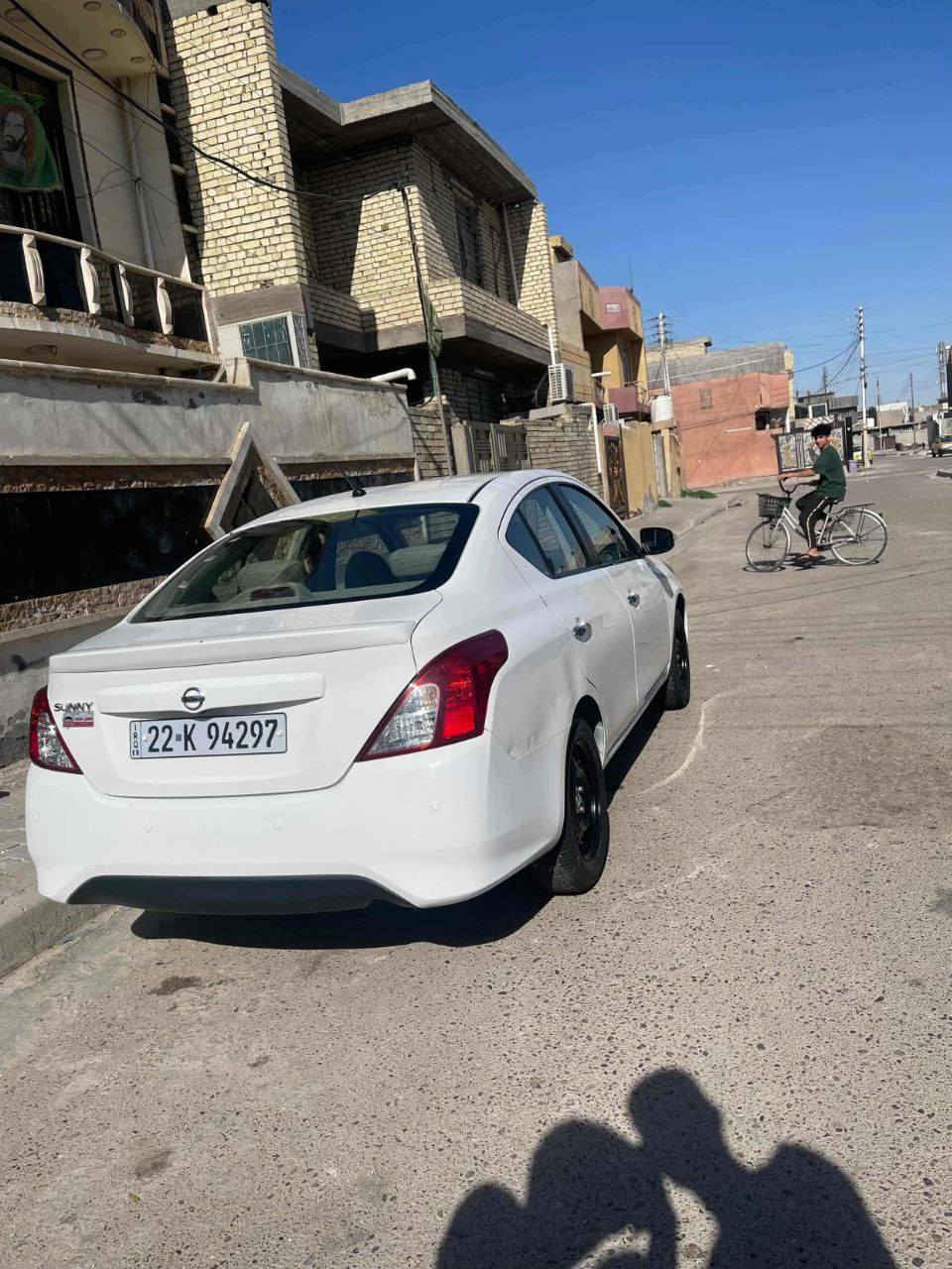 نيسان سني مصري مكفولة موديل 25 ماشية 35 سيارة مكفوله وجديده رقم اربيل دولي السعر 118 رقم ***********
