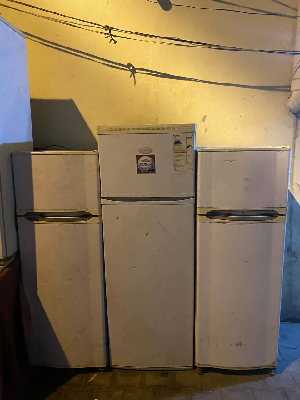 ثلاجات للبيع ببهن بخاخ وليهن فريز مال مزاد *********** نجف كوفه
