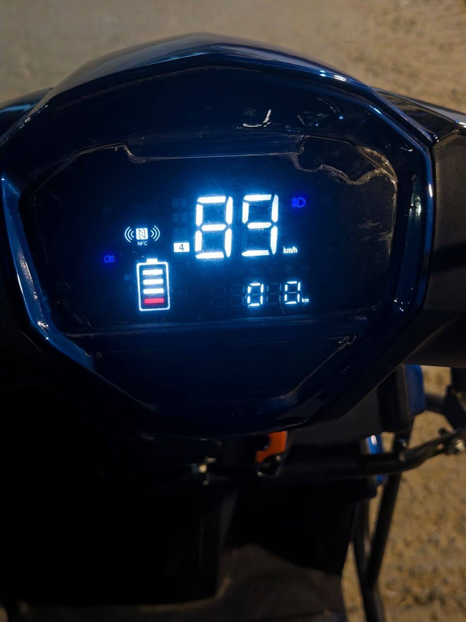 السلام عليكم موديل ٢٦
موطور شحن للبيع نوع الفهد بعده طك باكيت  مشدود جديد صارله شهرين فقط ٦ بطاريات ع الفحص شرط بصمات عدد ٢ كرتات عدد ٢ سويجات عدد ٢ تشغيل عن بعد نظام بك مدرع بالكامل السعر 900 وبي مجال المكان الرمادي جزيرة البوذياب اي ستفسار تواصل وياي الخاص مفتوح


**إذا كنت صاحب هذا الإعلان وتريد حذفه لأي سبب، رجاءا أرسل رسالة إلى الدعم الفني**