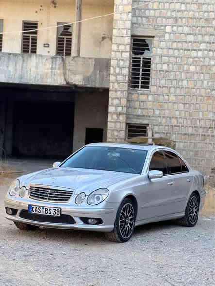 E class 500 
2006
***********
85$ سوران

