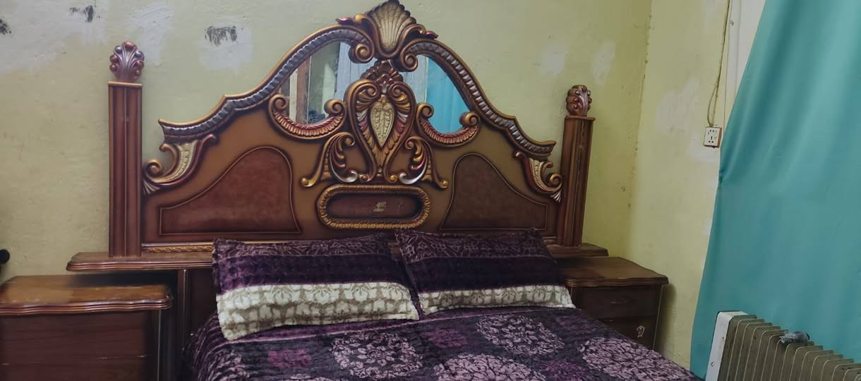 غرفة صاج  6 قطع
نجارة عراقية 
السعر 650
***********
