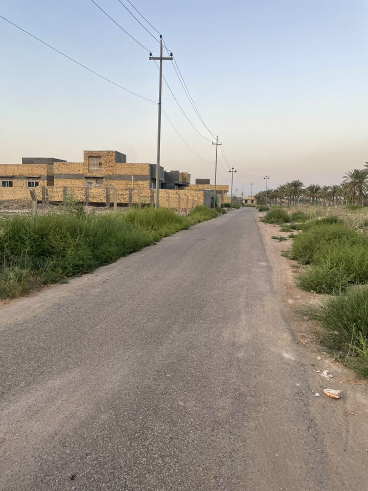 السلام عليكم
قطعه ارض طابو زراعي 
سند ٢٥ تحويل مباشر 
واجه القطعه على التبليط 
٣٠٠ متر واجه ١٢.٥ونزال٢٥
٢٥٠ متر واجه ١٠ ونزال ٢٥
كافه الخدمات 
تبليط ماء وكهرباء مولد ذهبي وقرب مدرسه الأنفال 
***********
او واتساب
