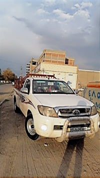 مرزیە 2008بۆ فرۆشتەن یەک پارچی  گۆراوە 07515681748