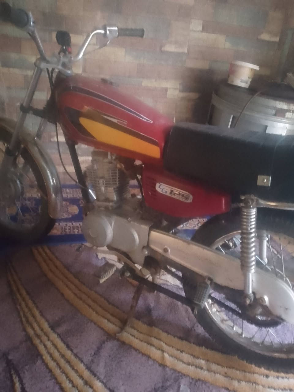 اربع كير كلك نضيفه وعالفحص ب250وبيه مجال ..ديوانيه ***********
