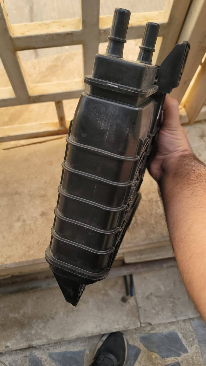 اخوان عندي مبخرة توسان هايبرد جديدة جدا وكالة امريكية اصلية مال موديل من ٢٣ الى ٢٦ للبيع والسعر جوة السوك ومعروف سوكها بيش للاستفسار والجاد بالشراء الاتصال ***********
