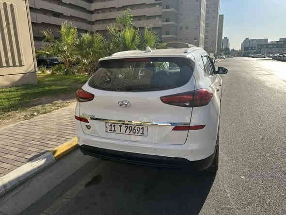 توسان 2020 خليجي كوري
-----مواصفات-----

1- محرك 2000 دوش 

2- بصمة باب + تشغيل 

3- كشنات جلد 

4- مري شفط

5- شاحن وايرليس

6- شاشه اندرويد 

7- تحكمات ستيرن 

8- كامره دواره 

9- لايت بلادي زينون 5 عدسات 

10- كشنات كهرباء 

11- تبريد قطعتين

12- لدات امامي + اشاير مري + اشاري ليد بالدعاميه

13- نظام ترحيب عند الدخول

14- بصمتين

15- سايد بريك بالرجل

( واكو بعد مواصفات معروفه بالتوسان

سنويه مشروع وطني 

السيارة كلها بلادي فقط امبدل تخم تاير وبلكات ودسكات فقط 

السعر220 وبيها مجال 

رقم الهاتف (*********** ) موجود واتساب
