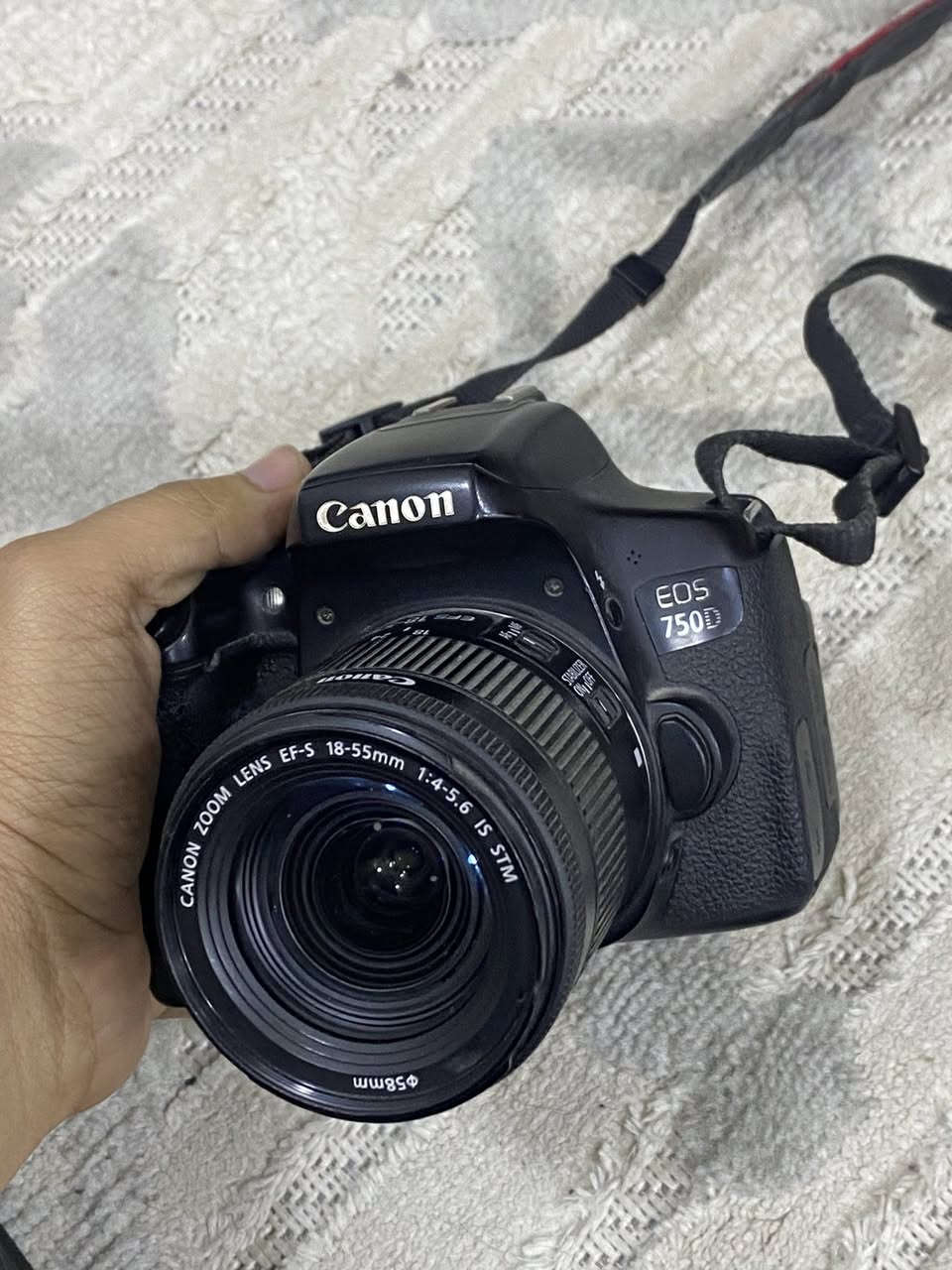 ب500 الف مستعجل علبيعة
كانون 750D للبيع كاملة و اي نقص ما بيهة
مكاني بغداد للتواصل ***********
