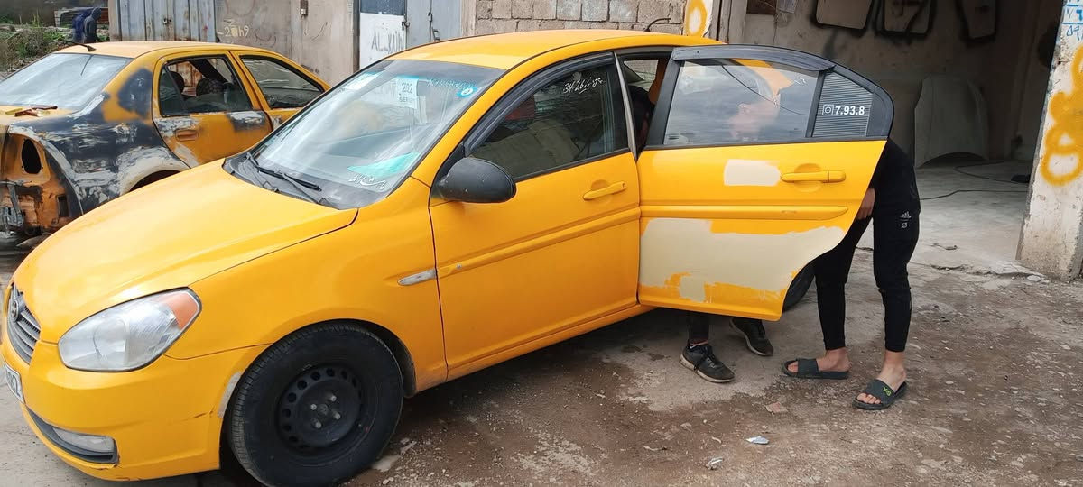 عندي السياره للبيع تكسي اكسنت سعرها على الخاص وهي مصفره وغرامات مصفره صاحب الشرعي بذاك الجانب الاتصال على هذا الرقم***********
***********
