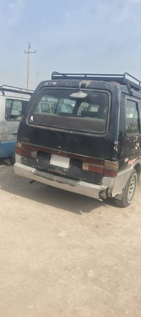 سياره لبيع 94 سنويه 28محرك وكسل مكفوالات بس لكير يفلت 07884131714