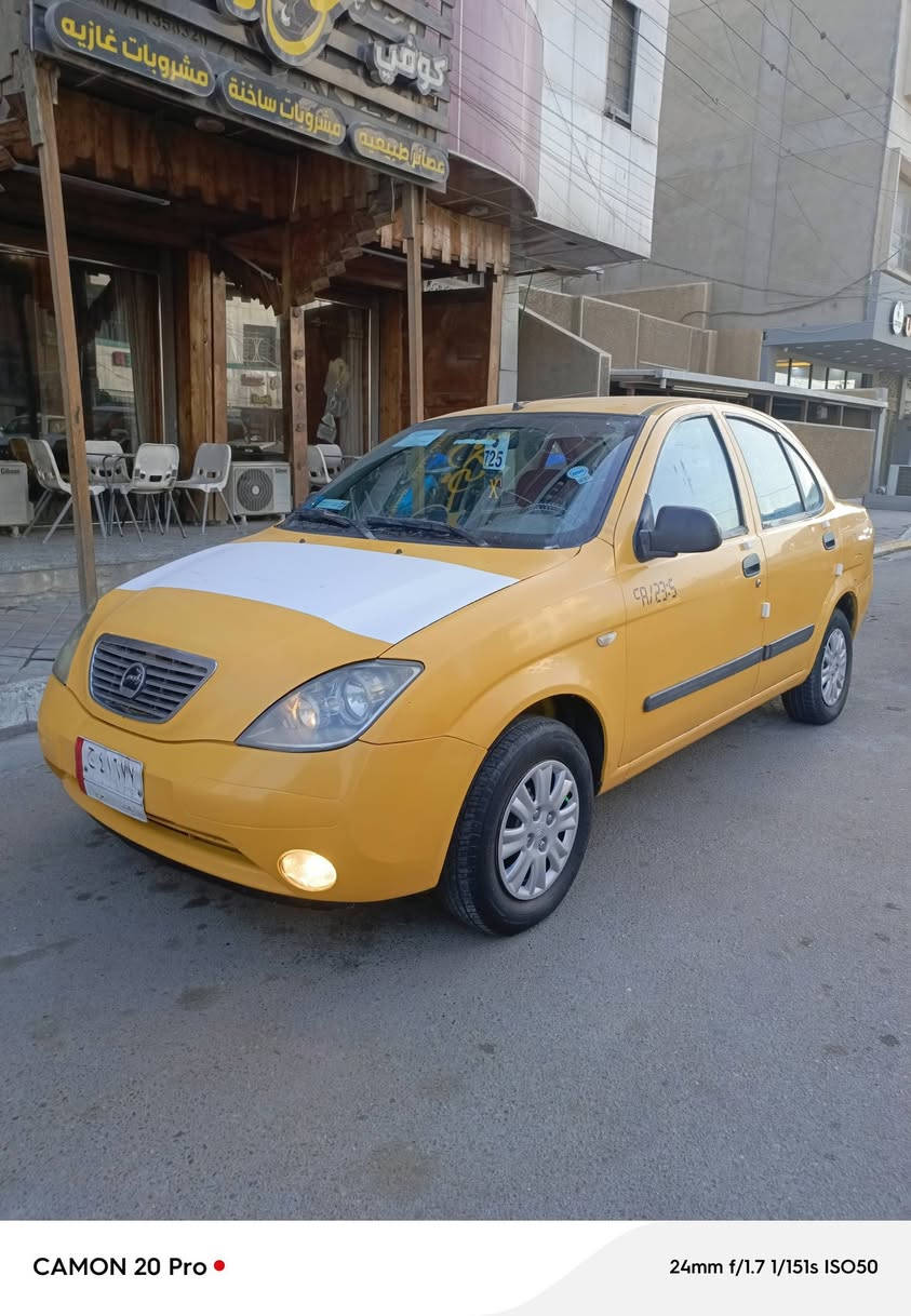 سلام عليكم ورحمه الله 
طيبه موديل 2015 سياره لا تبديل ولا صبغ فقط هلالات
كير ومحرك خير من الله هيه وغرامات مصفره رقم الجديد باقي عل تثبيت 
تبريد شغال صدر مامي خلفي خير من الله 
سياره مال جناي مكان السياره بغداد الجديدة شارع المسبح 
السعر 42 وبي مجال حك الجيه 
***********
