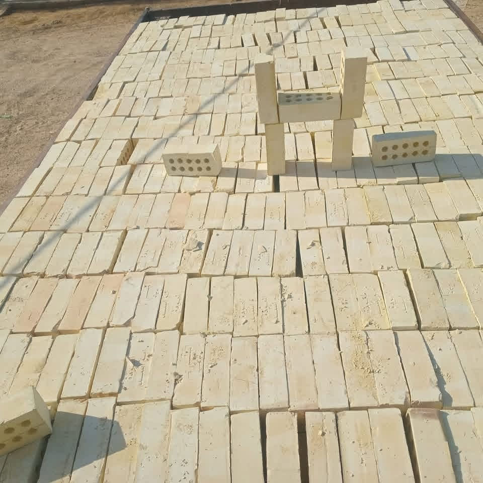 عندك بناء وتريد طابوق بجودة عالية ؟ 
من اي معمل ***********
صار تگدر تطلب من عدنه أي كمية تحتاجها وتوصلك بالموعد المضبوط .

للطلب والإستفسار الإتصال بنا ،
***********
