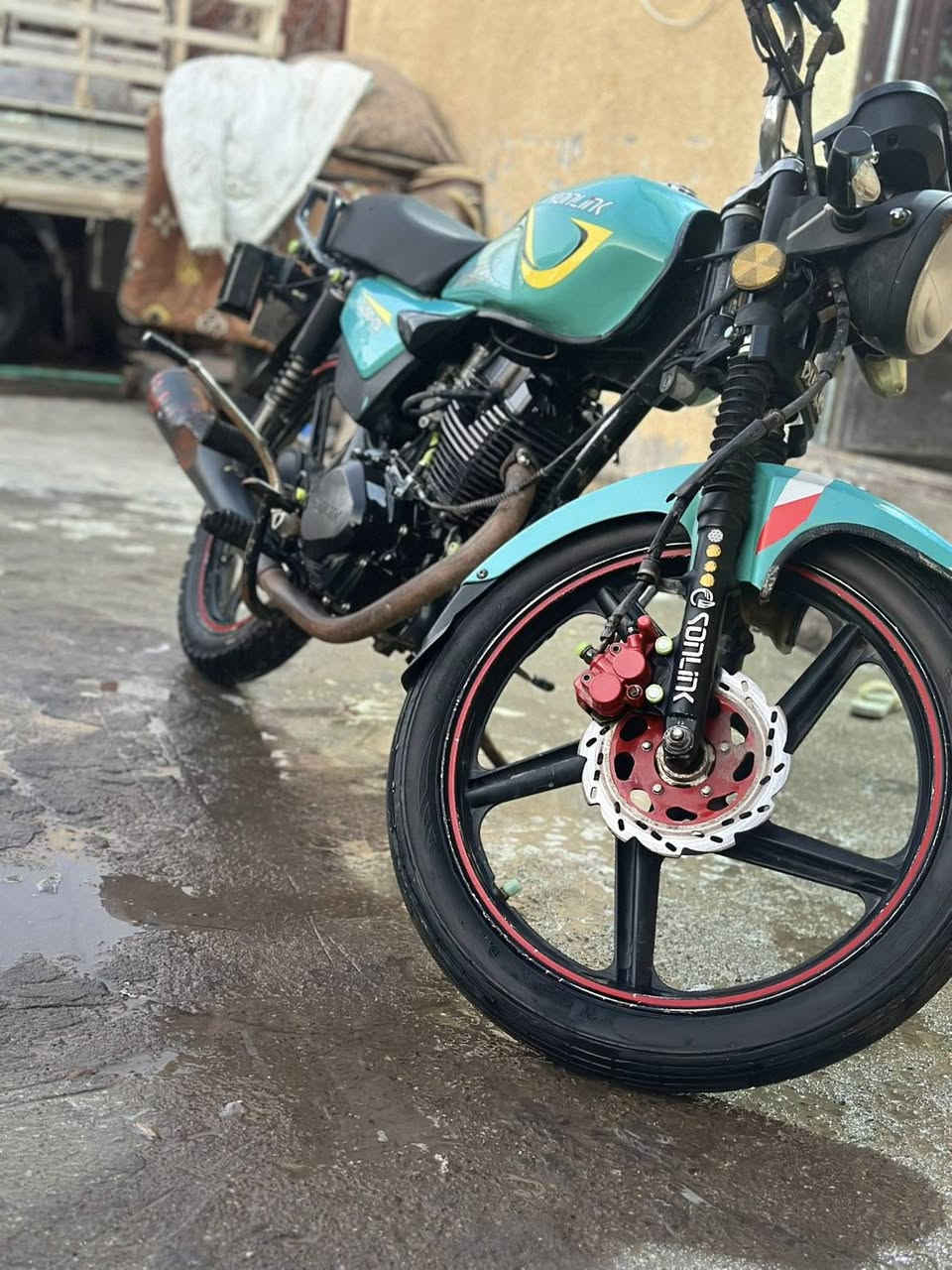 السلام عليكم شباب دراجة سونك ماكس موديل 24المكان بسماية السعر 625وبية مجال حك الجايه الشراي ينتصل***********
