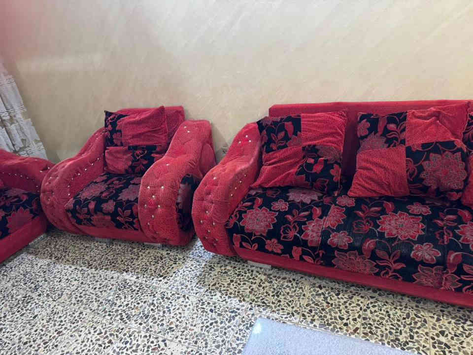 تخم للبيع ١٥٠ نضيف براضعيه *********** البصرة
