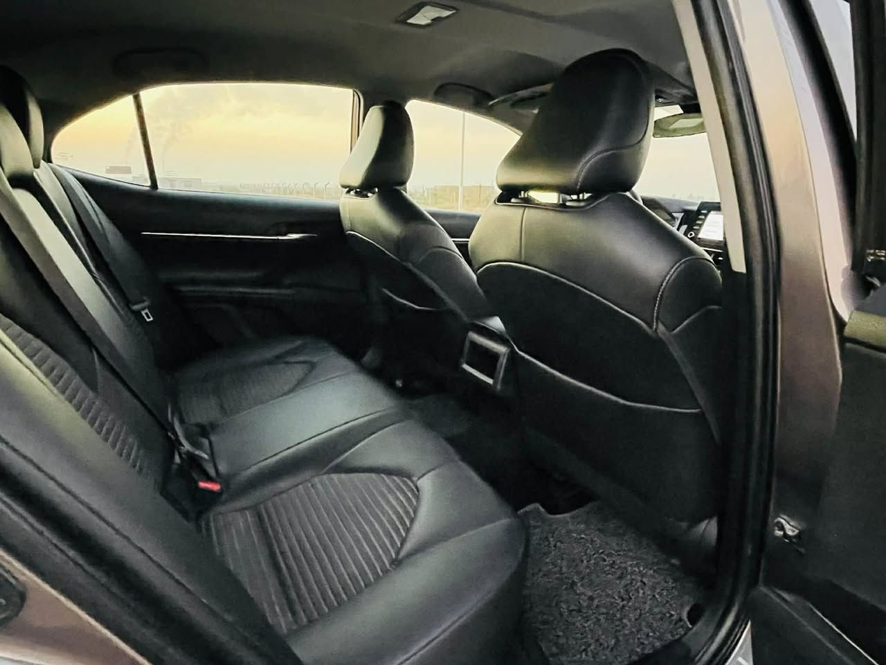 ♦️Toyota_Camry_SE-2023♦️  
♦️تيوتا_كامري_2023-SE♦️
                
للبيع او المراوس 

لون  جكليتي (نفطي) 
الفئه  SE 
محرك 2500 vvt-i ...شرط فحص مكفوله
رادار امامي توقف ذاتي +تحديد مسار
رادار خلفي توقف ذاتي  
رادار جانبي +نقاط عمياء جانبي
كامره خلفيه 
كشن سائق كهربائي  
كشنات نص جلد
شاشه  مسجل كبيره XM
أشاير مري جانبي   
فول تحكم استيرن
كروس سرعه (بثبت سرعه)
 ثلاث انظمه قياده (عادي +سبورت+ أيكو) 
ويل كروم حجم 18
مانع تزحلق +Abs 
تحكم مري جانبي كهربائي
لايتات فول زينون  
......................................................................... سياره  صبغ البنيد فقط ايرباك راجع سستم  صندوك كبس دعاميات بدون صبغ  _ضرره كلش بسيط
 سياره ماشيه 78الف فقط(صور الضرر فحص سونار بالمنشور)
 رقم اربيل دولي   
سعر 198وبيها مجال قليل ❤️‍🔥❤️‍🔥
مكان السياره واسط قضاء الزبيدية
***********
***********
