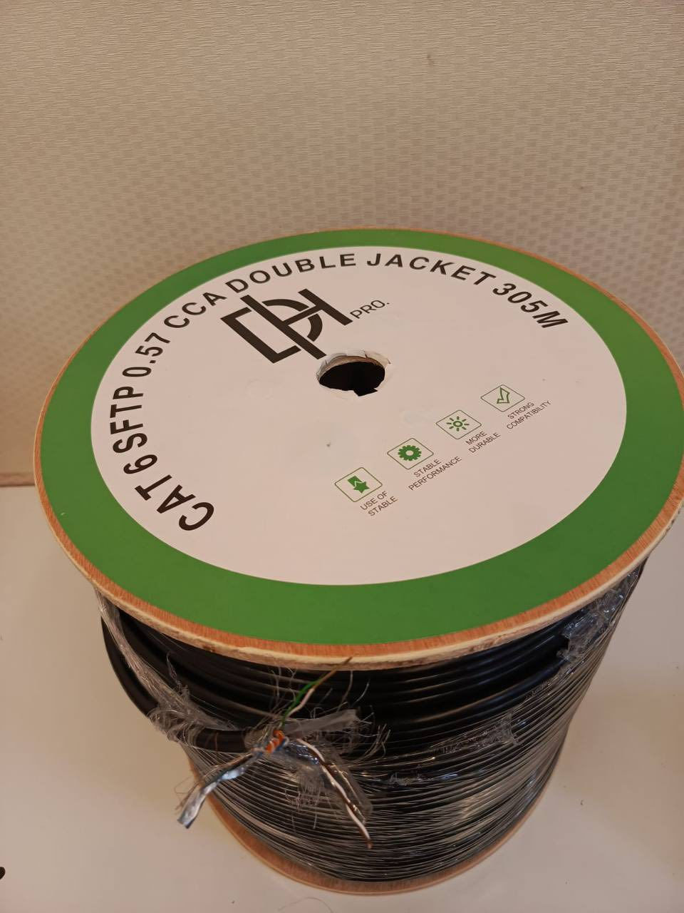 🟩🟪بكرات  cat6 DH pro الغنية عن التعريف🟪🟩
البنفسجية - دبل تغليف مسلح نسبة نحاس عالية
305 متر
السعر 110 الف

الخضراء -  دبل تغليف مسلح
305 متر
السعر 85 الف

واتساب : ***********
🚚توصيل لكافة المحافظات🚚
