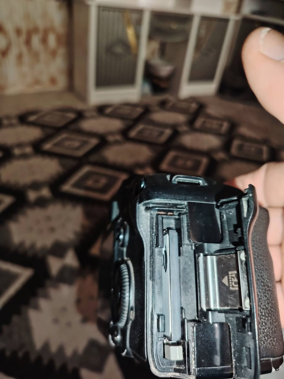 سلام عليكم شباب كامره كانون 5DMarkll
+عدسه 50m+رام١٦ البيع او مراوس ب عدسه  نيكون
***********
مكاني ديالى
(كامره شغاله بس متروكه) 🕵️
