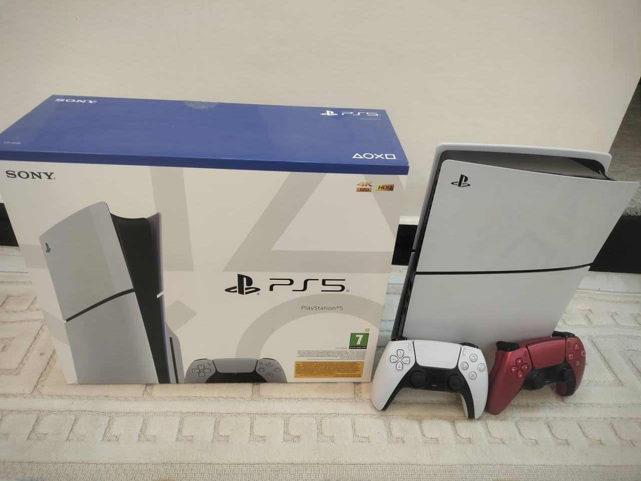 بلي 5 سلم 1تيرا
جهاز نضيف كلش  ويا جويستك ثنين اصليه 

ويوبي اس 1500 واط وخمس اقراص وبيهن فيفا 26 

سعره 800 قفل ومابيع مفرد

مكان ناصرية


**إذا كنت صاحب هذا الإعلان وتريد حذفه لأي سبب، رجاءا أرسل رسالة إلى الدعم الفني**