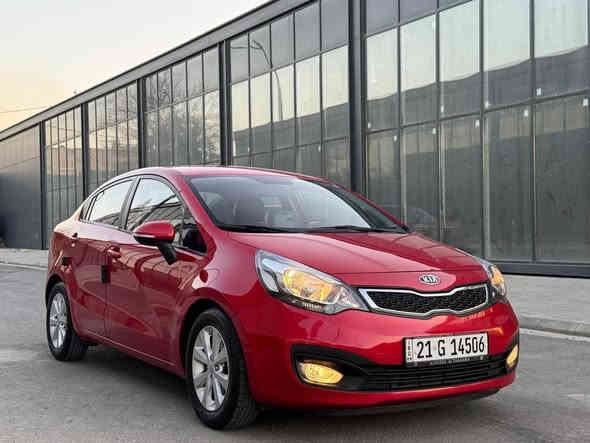 للبيع كيا ريو مواصفات خاصه موديل 2012  بصمه وجلد وكشنات هيتر  وتبريد ميموري تحكمات جهتين مريات شفط مكينه 1600 شرط ممفتوحه اخوان السياره جاهزه وبدون صبغ مكفوله ارقام وسنويه كله جديد مكانها بغداد الشعب 
سعرها 98 ومجال بسيط ***********
