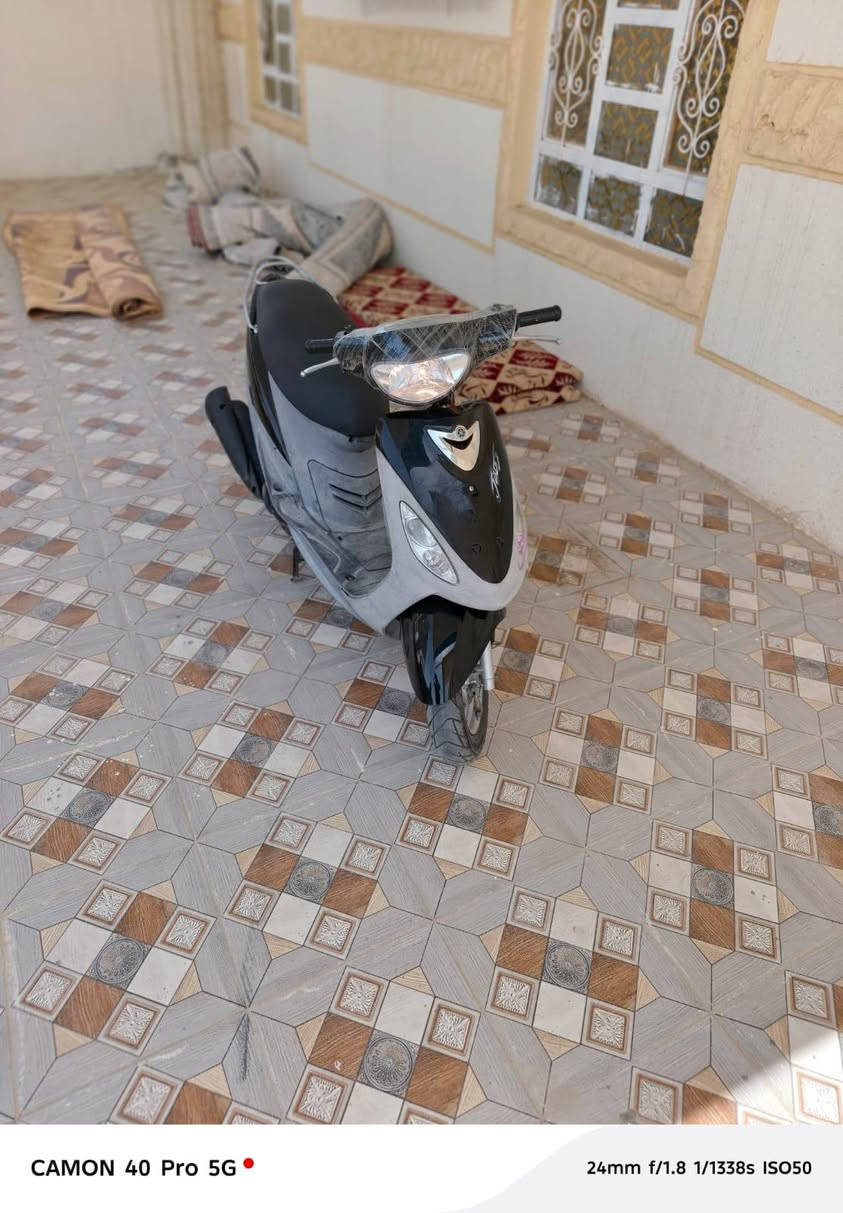 دراجه ما بيها شي مال مفتوحه بلاك ***********
