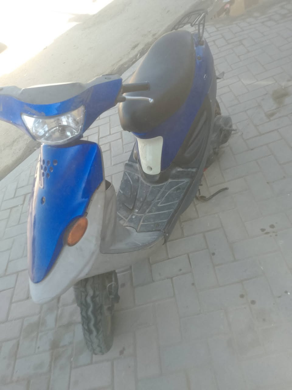 سلام عليكم دراجه بيجي هندر واحد حلوه مرتبه مال كسبه مبدل كابريتر جديد وبلك جديد يعني المقصود ما تعبك سعر 180 قفل بدون حراج دراجه حليوه
***********
