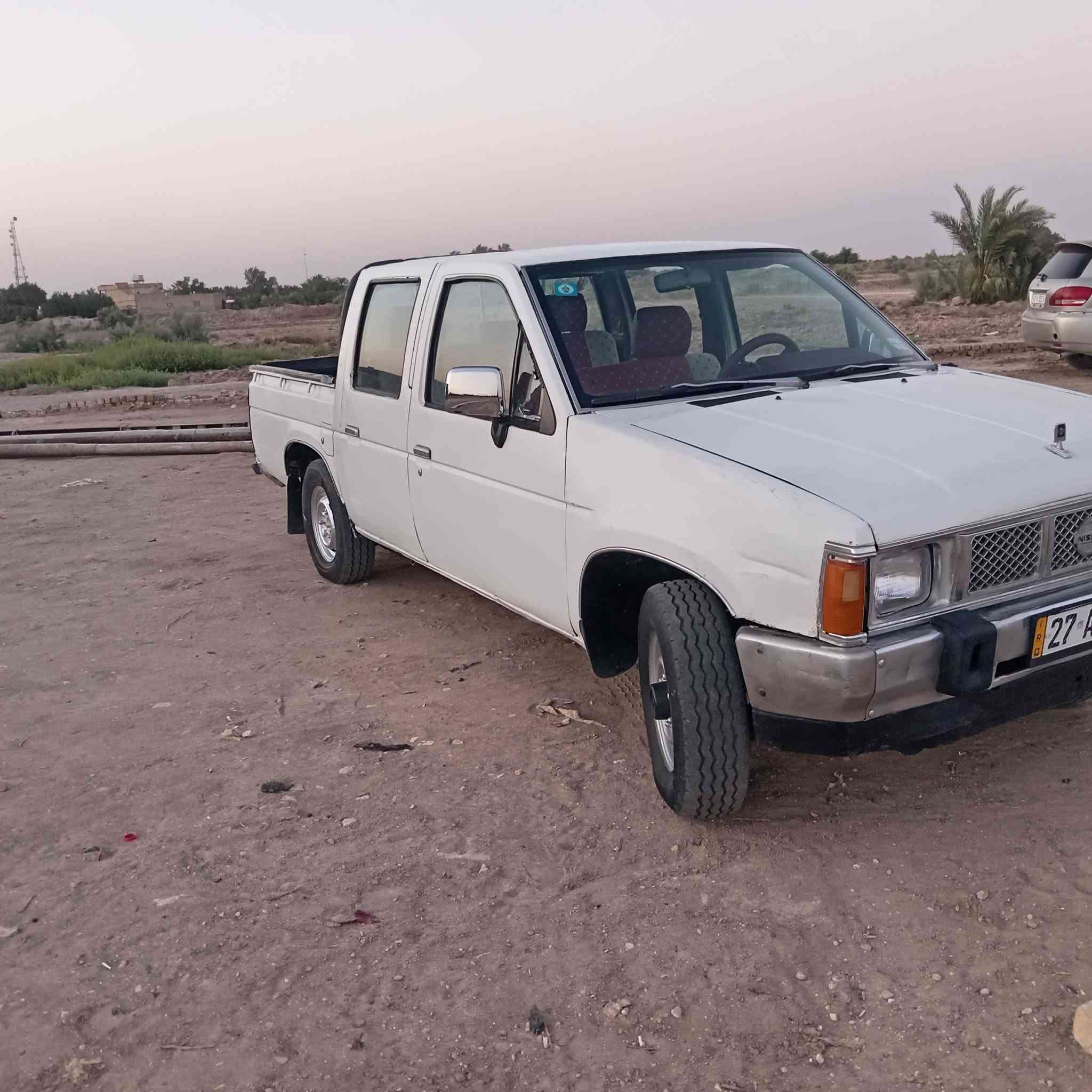 سلام عليكم نيسان للبيع موديل ٩٢رقم دولي معمره سياره حلوه مال جني السنويه ٣١ بسمي  السعر٤٠ $وبيها مجال لاستفسار *********** العنوان النا صريه سيد دخيل
