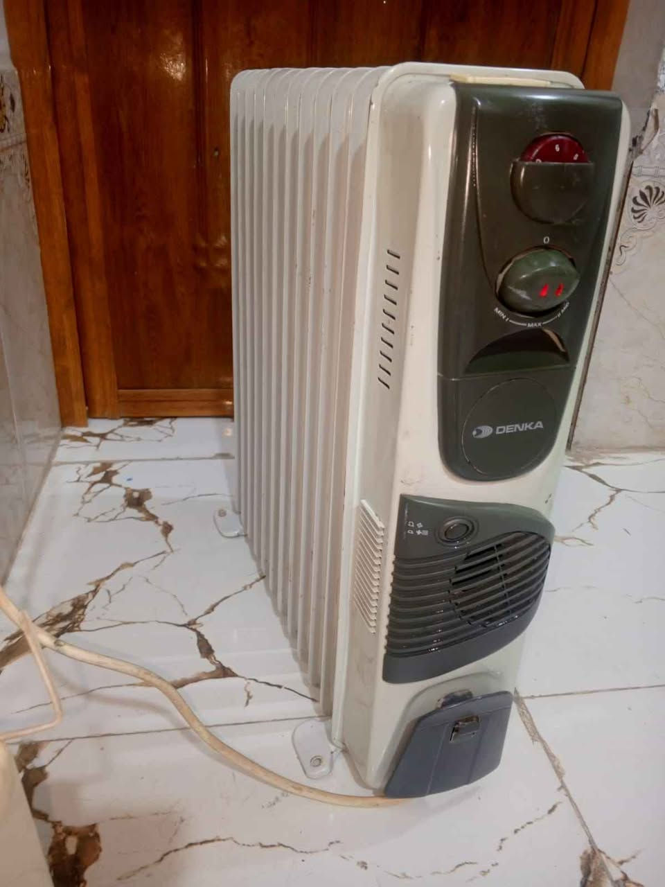 صوبه زيتيه ١٢ خانه شرط شغل ونضافه سعر ٥٠ وبيه مجال مكاني ناصريه حي فداء *********** للإستفسار صوبه تجي دبل هيتر + فان تتفئه تشتغل كهرباء ومولد ناصرية, ذي قار
