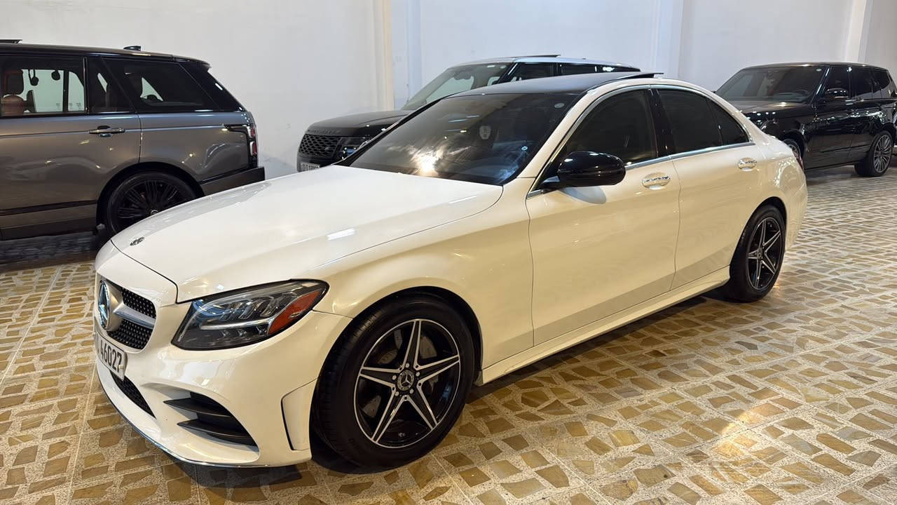 مارسيدس C300 موديل 2019 ماشي 51000 مايل. سعر 255$ بيية مجال سيارة اربيل. تلفون ***********
