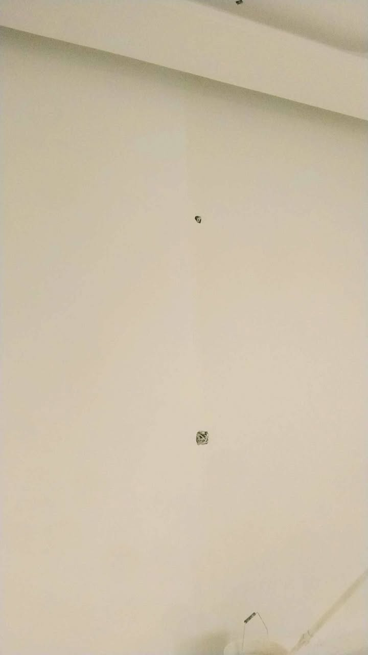 سلام عليكم انواع الصباغ الخارجي وداخلي بسعار مناسبه وشقل شوفت عينك طلس خارجي داخلي علمتر مكطوعه بليوميه عادي ماكو يشكال كادر كامل ***********
