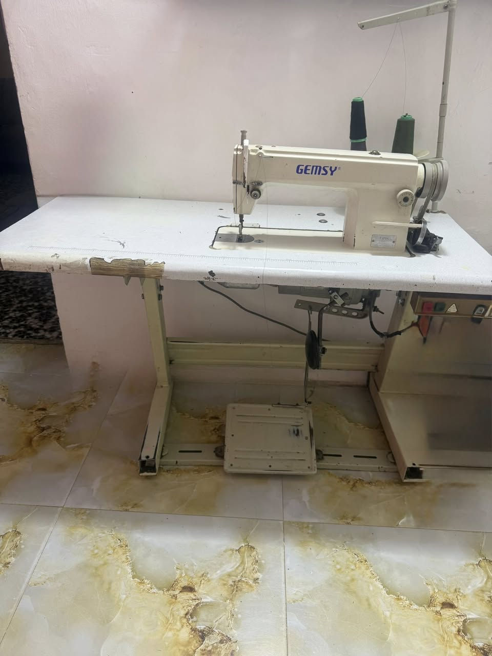 سعره 250العنوان الزعفرانيه
المكينه مابيهه شي - ﺎللھٰ شاهد ونضيفيه الي يجي يشوفهه يخيط بيهه خياطهه نضيف يخبل رجاءا بس الي جاد يدخل خاص الي موشراي ليدخل خاص ويتعبنه العنوان الزعفرانيه


**إذا كنت صاحب هذا الإعلان وتريد حذفه لأي سبب، رجاءا أرسل رسالة إلى الدعم الفني**