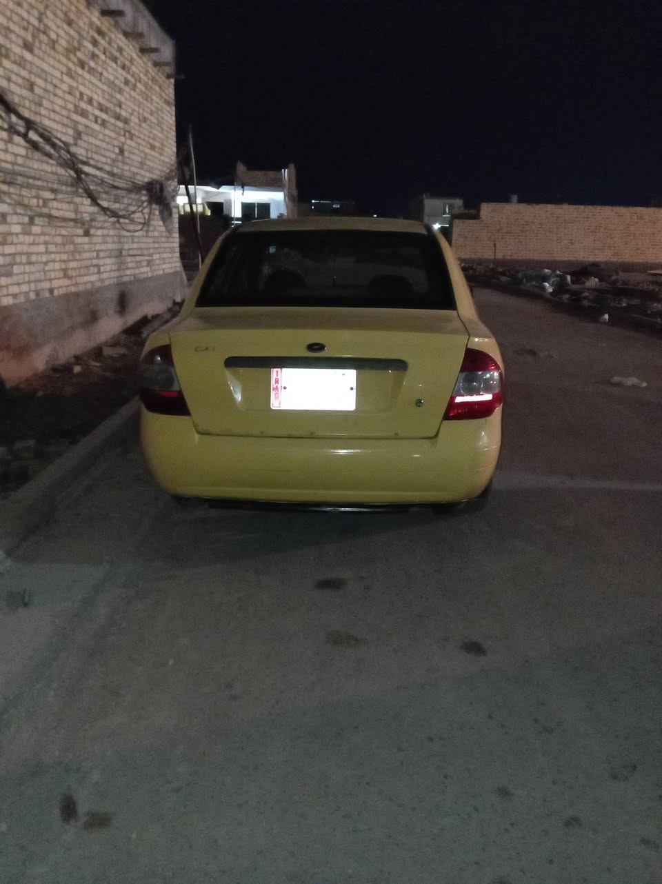 سلام عليكم  طيبه للبيع موديل 2015 سنويه صاقطه سنة واحد وعشرين رقم بصره السيارة موجوده بالعماره السعر 28
***********
