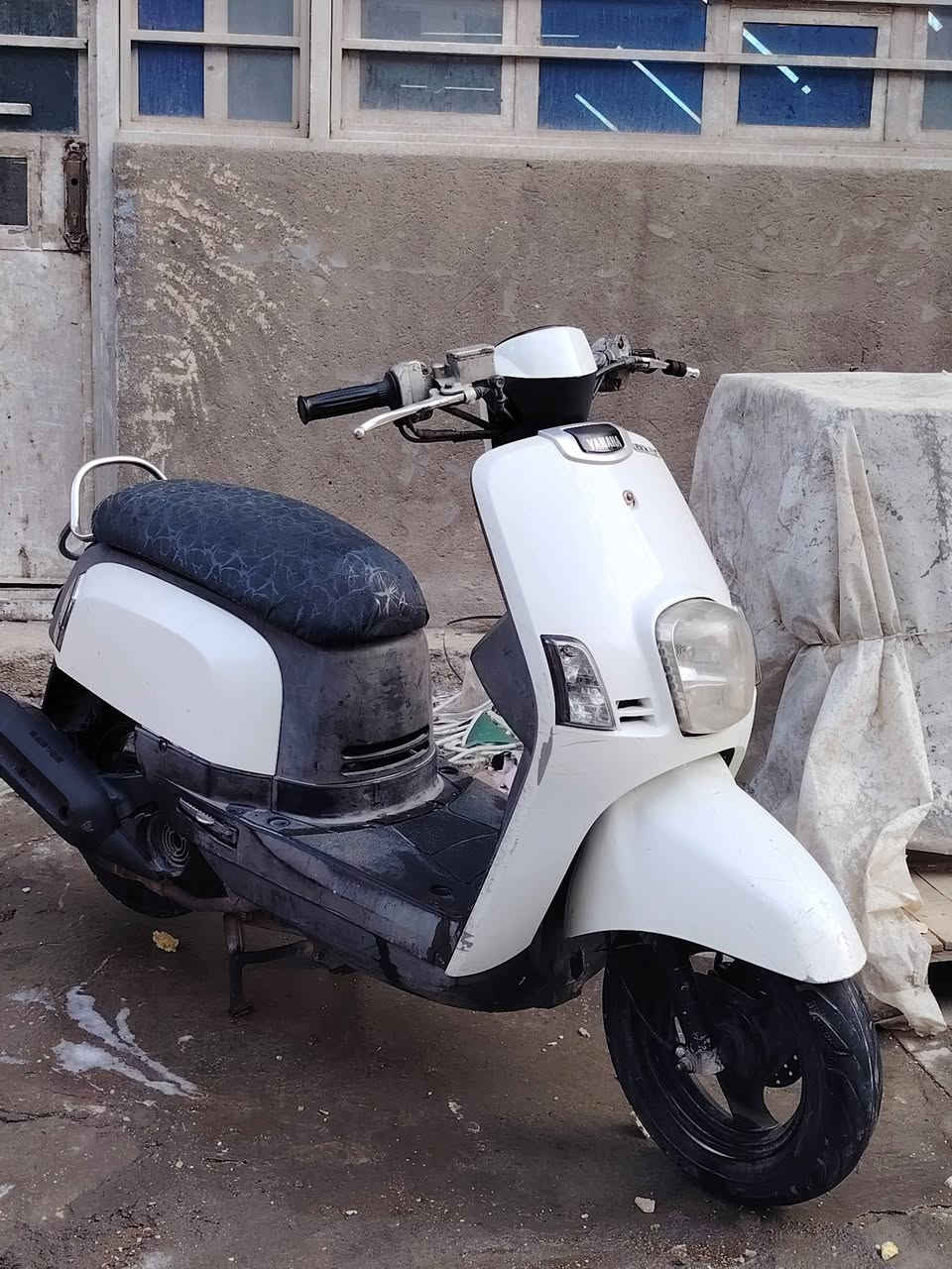 السلام عليكم دراجه بوليس للبيع نضافه فول سعر دراجه 700بي مجال مكاني بغداد يم جسر الطابق مراسلتنا عبر الواتساب او الاتصال عله الرقم ***********
