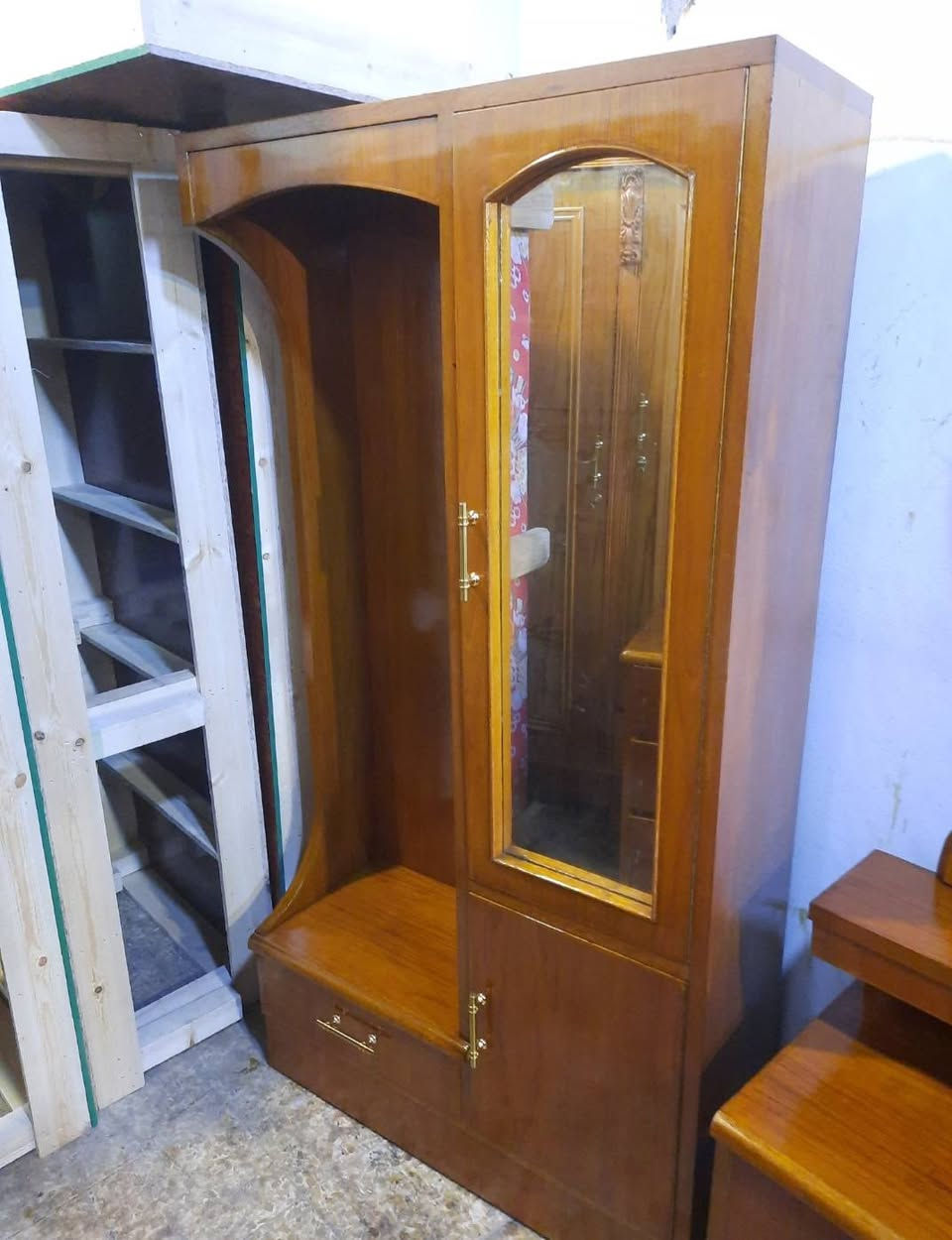 للبيع ⭕️⭕️⭕️⭕️
غرفه 5 أبواب شغل توصي ( نظافه 100/100 )
العنوان. السكر. مقابل سانكو مول /ومحطة كهرباء السكر
للإستفسار اتصل📞📞 
***********
***********
معرض أثاث ( بشار ابو غسق )
🟢مستعدون لشراء غرف النوم والكناتير الصاج🔴
