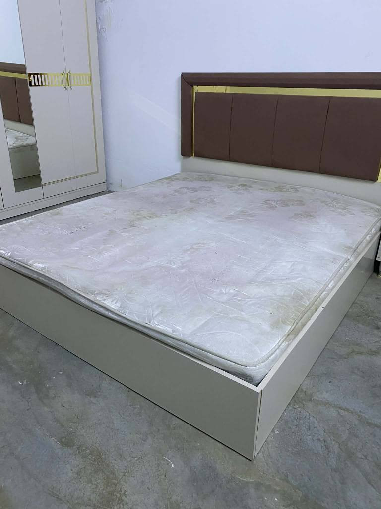 سیسم بۆفروشتن سعری600هەزار تەنها مێزتەوالێتەکەی کەمێ شکاوی هەیە عەیبی نیە بەتازەییی ماوەتەوە كركوك, العراق


**إذا كنت صاحب هذا الإعلان وتريد حذفه لأي سبب، رجاءا أرسل رسالة إلى الدعم الفني**