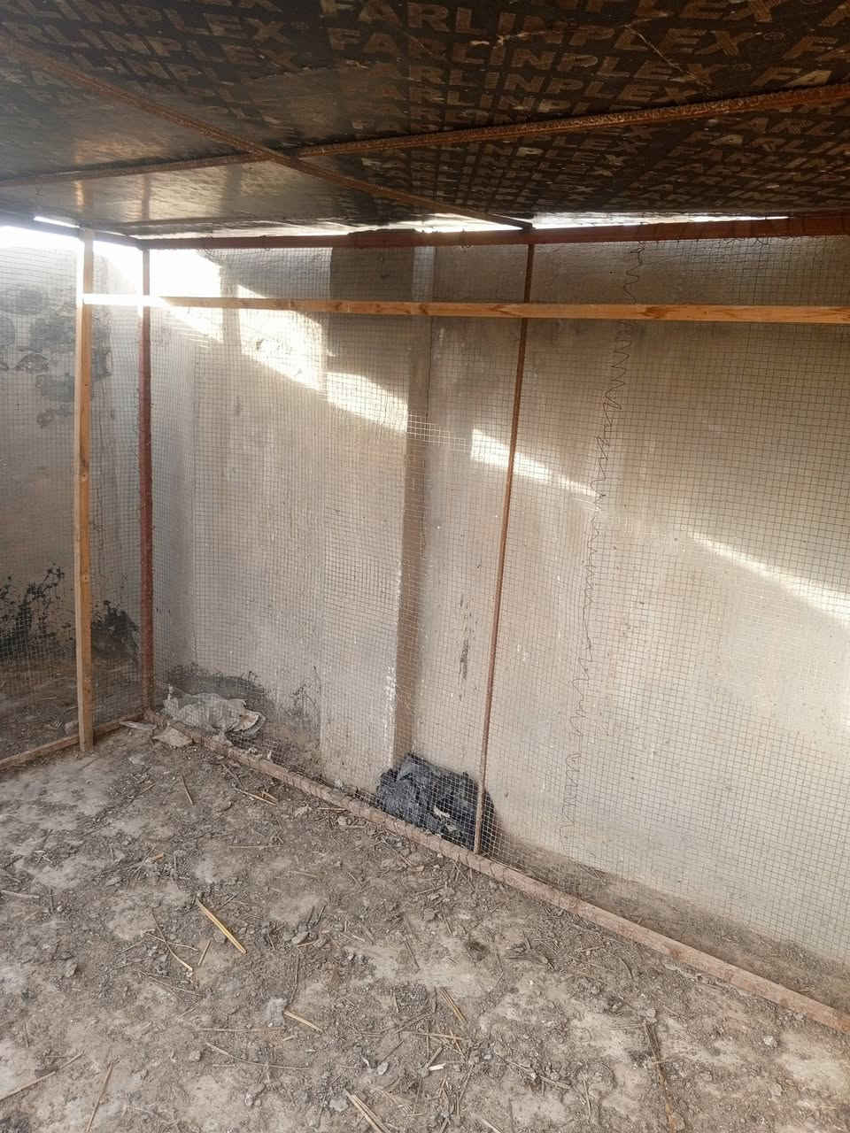 السلام عليكم متاح قفص يصلح ان يكون محمية صغيرة او لتربية الدواجن
الارتفاع ثنين متر والطول ثنين متر سقف بلوك للاستفسار اكثر الاتصال على الرقم التالي *********** المكان مسيب حي المعلمين
