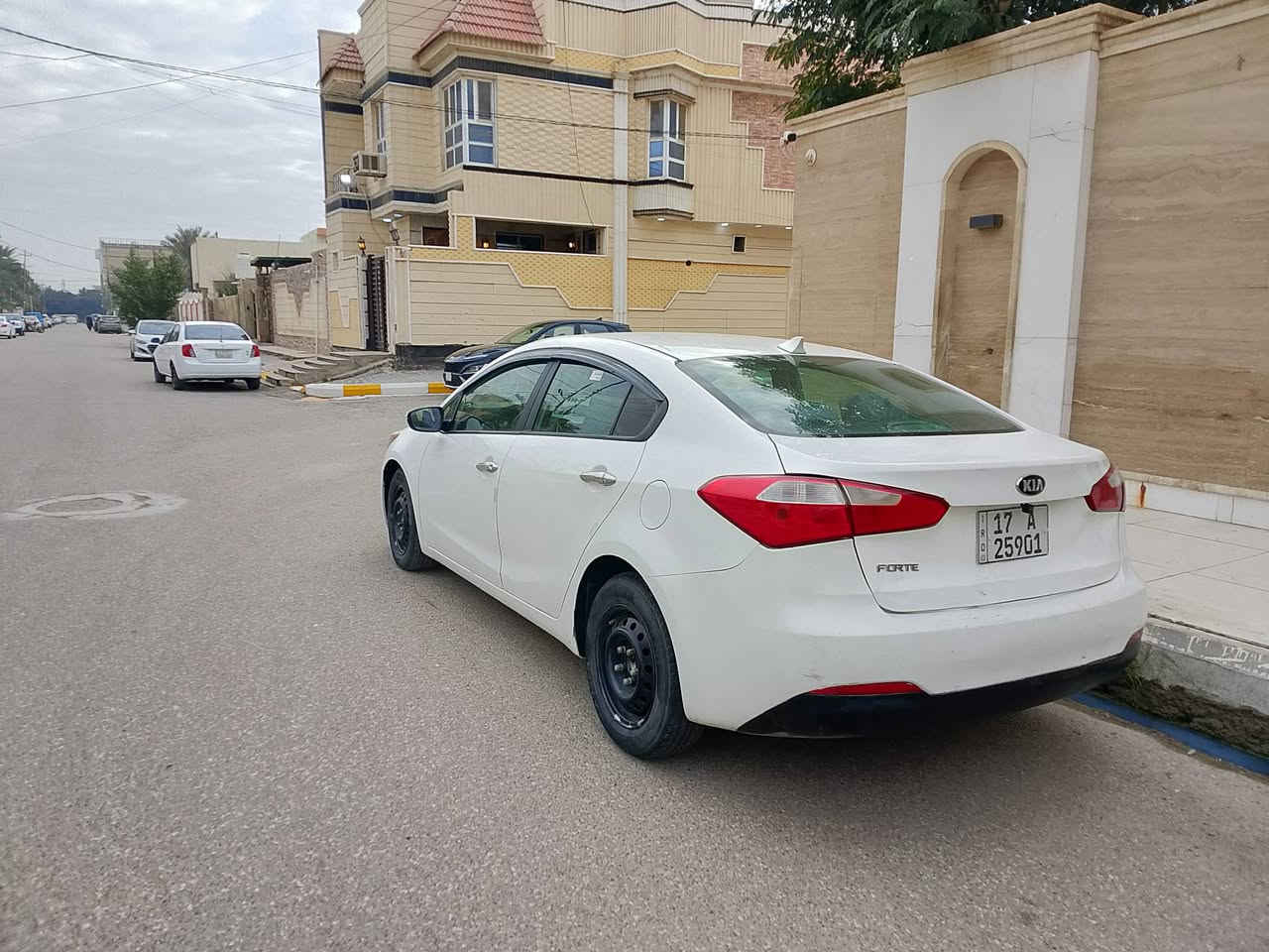 سلام عليكم كيا فورتي موديل 16 محرك دوش المرغوب شاشه كامره سياره جاهزه من كلشي رقم جديد مثنئ بسمي السعر 105 وبيه مجال السياره بيه سونار موجود بلنشر *********** او ***********
