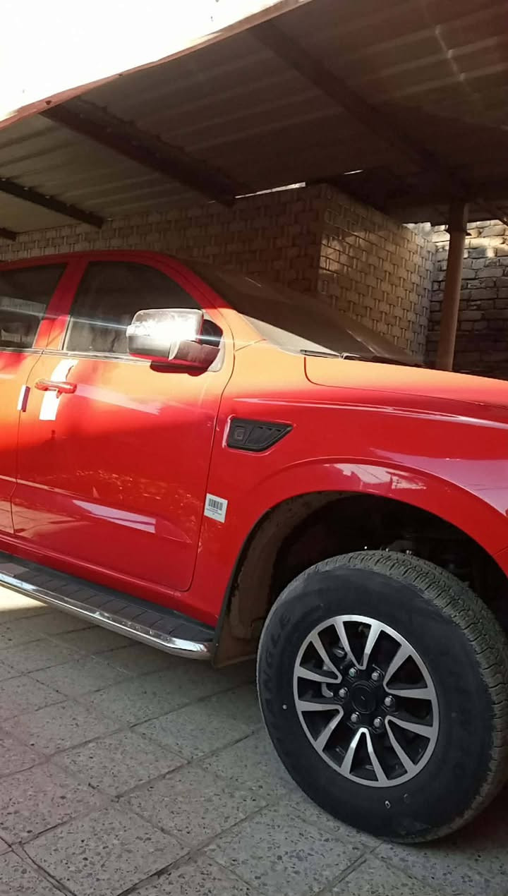 سلام عليكم  بيكم تير الورد صيني مديل 2024 ستوني ستلمته بعدهي بضمان الشركه زيرو رقم قادسيه بسمي محجوزه مال مصرف اسويلك وكاله من كاتب عدل ام الصوره السعر 130 وبيه مجال المكان الديوانيه ***********
