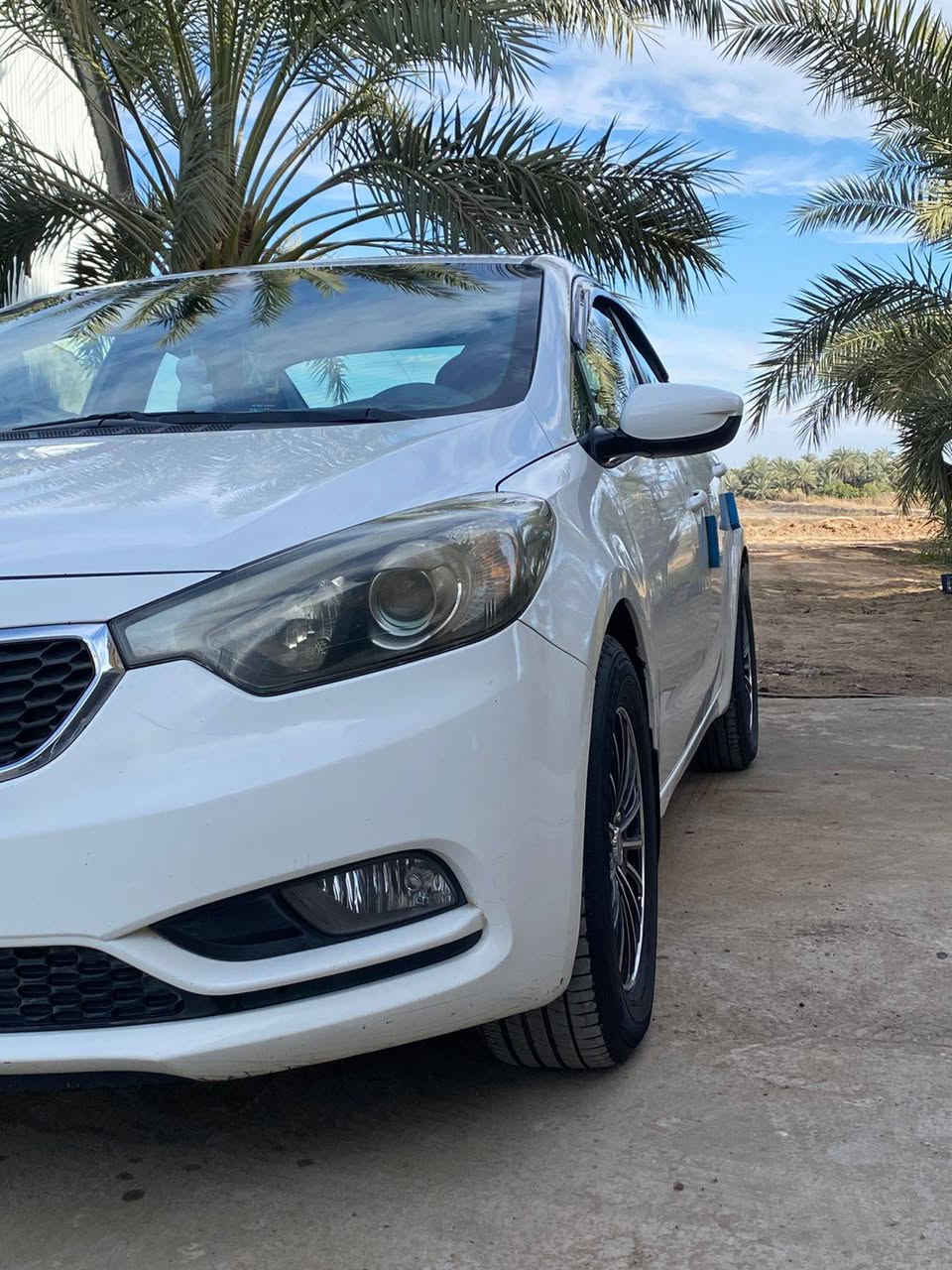 سيراتو 2014 رقم بغداد دولي كير مكينه كفاله محرك 2000 مكفوله من صبغ رقم بغداد دولي كامله مابيها نقص 
مكان السياره  الطارميه العبايجي  السعر 135$
***********
