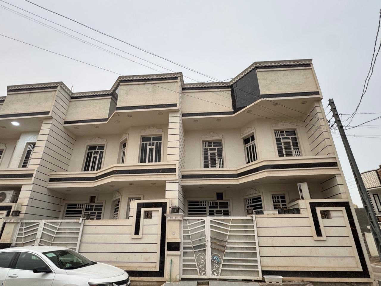 مكلف بالنشر …
لأيجار للأيجار …
مشتمل ركن  يحتوي على ثلاث غرف نوم  وصالتين ومطبخ واستقبال وثلاث حمامات ..
العنوان الشهداء قرب جامع السلام مجاور الكليه المفتوحه .
للأستفسار...
***********
