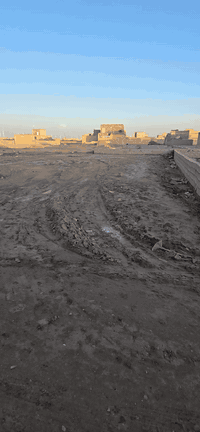 قطعه زراعي للبيع مدفونه مشموله بالتطويب مساحه 200 متر قريبه ع شارع بني زيد دوايه ال اربع سايدات فرع حمزه طعمه للسيراميك كهرباء ماي مولده بصفه كما موضح بالفيديو السعر 32 وبيها مجال بسيط الاستفسار *********** واتساب
