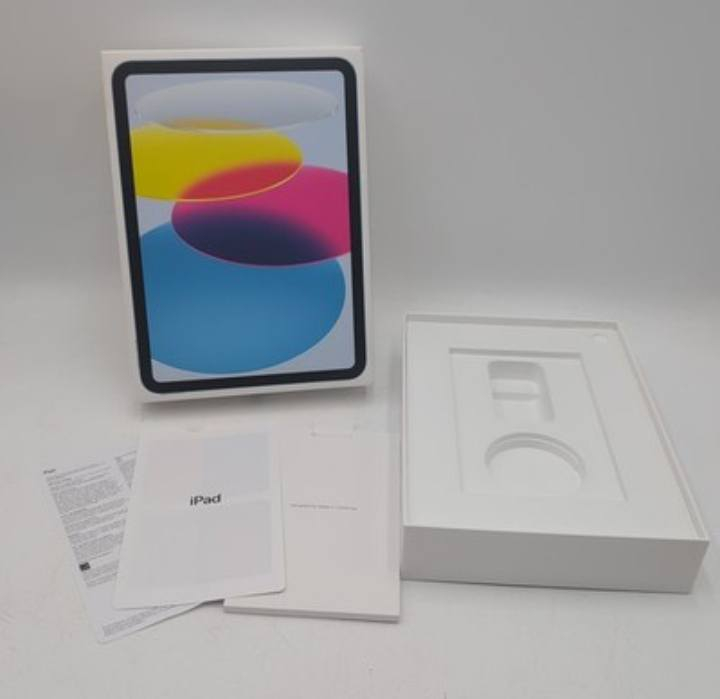 ايباد 11 اي 16 لون ازرق شويه بي خدوش بالشاصي  بطاريه 100 مستخدم شهر واحد كل ملحقاته كامله. مكاني  بصره الرقم  ***********
