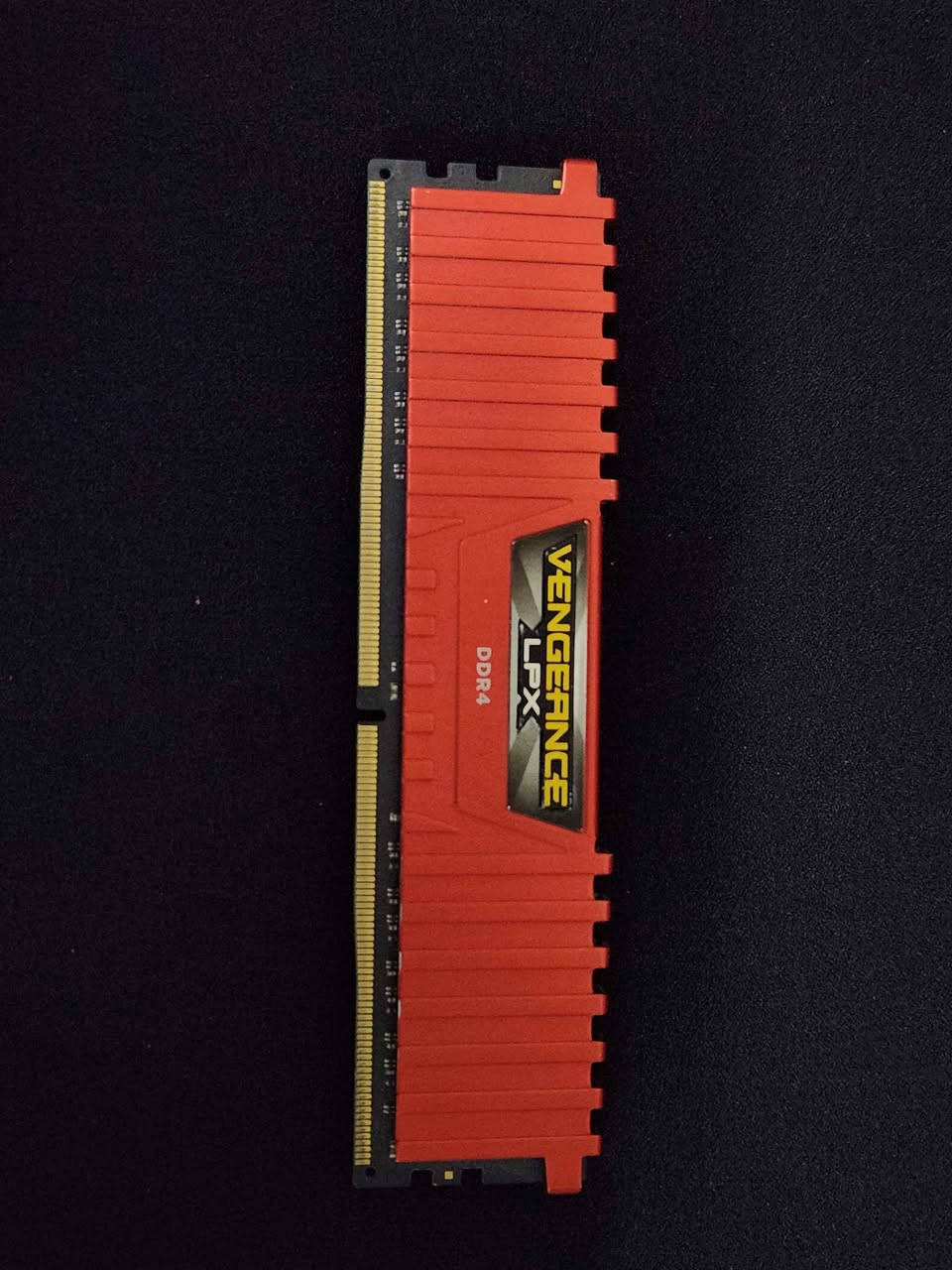 للبيع رام 8GB كورسير DDR4 
سعر 50الف

و SSD SATA 2TB
استخدام قليل سرعة قراءة: 540 ميكابايت - سرعة الكتابة: 540 ميكابايت ويحتوي على DRAM Cache

سعر 200الف

 
***********
