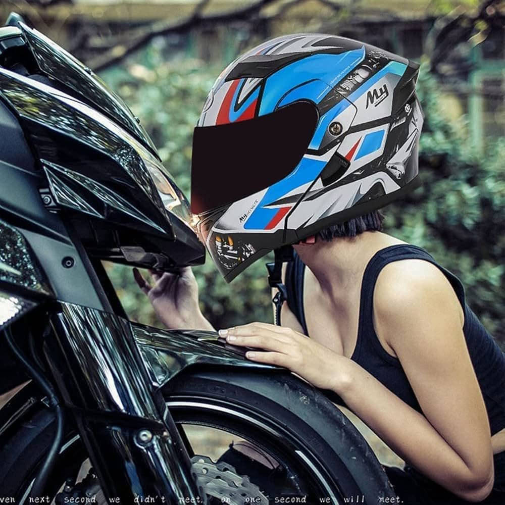 السلام عليكم
قياس الخوذة L 👤
مثل ما موضح بالصورة الخوذة جديدت بلكارتونب75 الف ، الي يريدها يتصل*********** 📞
