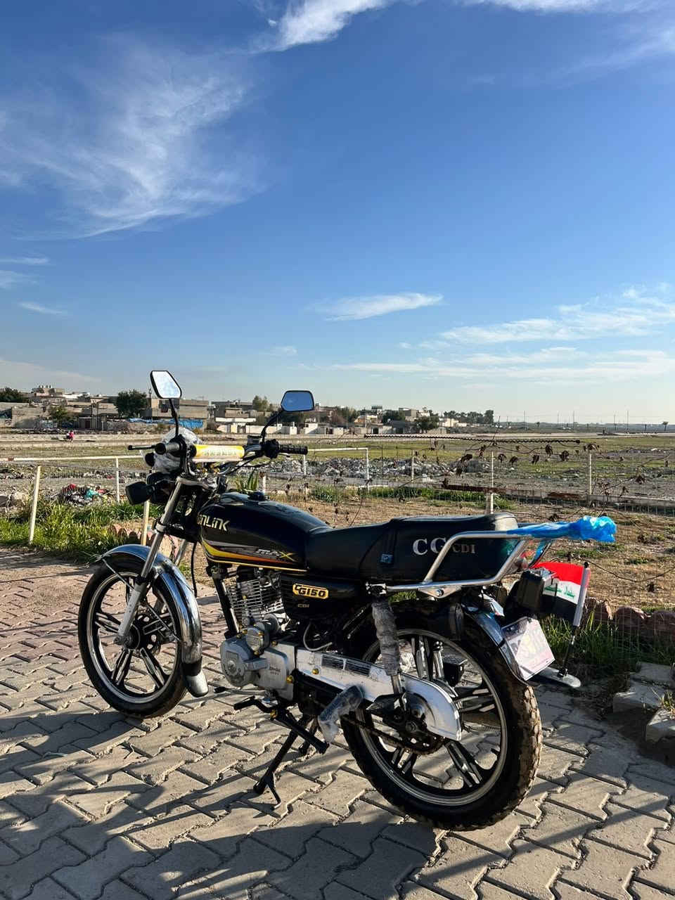 سلام عليكم دراجه للبيع نامي برو موديل 22اوراق عقد محرك كبس لا صرف لا بخار لا صوت شلعه معدل فول دبلات امامي خلفي كلها شغاله كهربائي كلها شغاله نكره سلف سعره مناسب 385وبيها مجال حك جيه رقم موبايل 

‭0787 763 7458‬
