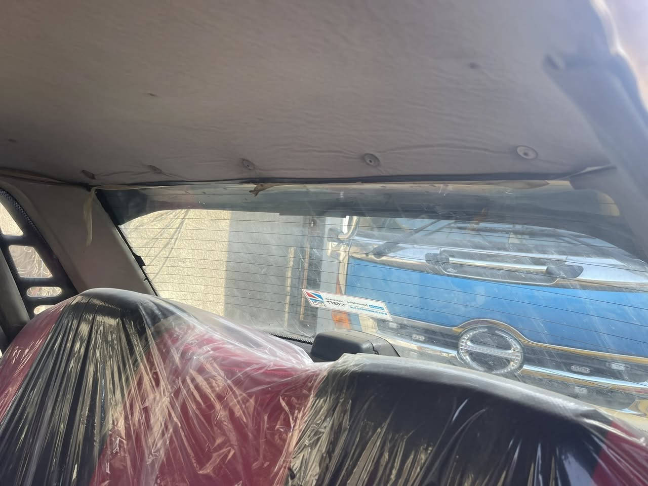 سلام عليكم سايبه منغولي  2013 كير مكينه وصدر نضيفات  بيها  خياس بل هلال يمين ويسار  شواصي مكفوله السياره مثل ما واضحه بلصوره تجي وتدلل المكان الكريعات شارع الكويتي  السعر 26 ورقه وبيها مجال حك جيتك     *********** بي واتساب
