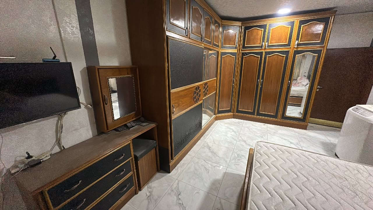 غرف نوم للبيع
حي المتقاعدين 

+964 770 723 2520 
ابو حسين 
الرقم متوفر واتساب


**إذا كنت صاحب هذا الإعلان وتريد حذفه لأي سبب، رجاءا أرسل رسالة إلى الدعم الفني**